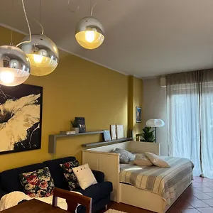 https://a-casa-di-giulia.emilia-romagnahotels.net